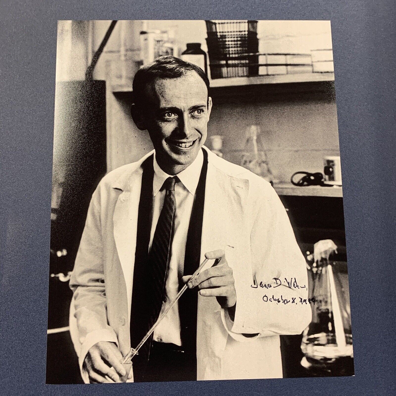 JAMES D WATSON SIGNED AUTOGRAPHED 8x10 Photo Poster painting DNA SCIENTIST DOUBLE HELIX COA