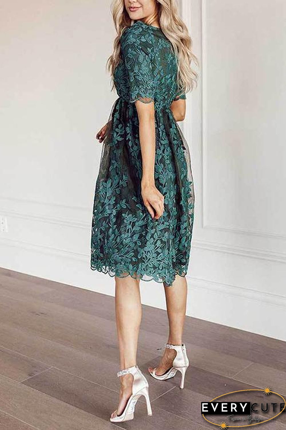 Embroidery Short Sleeve O Neck Dress