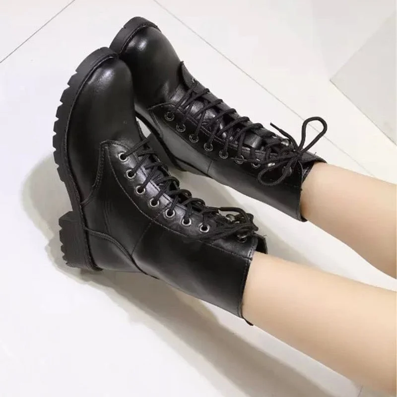 New Girl Motorcycle Boots Women Fashion 9 Hole Lace-Up Mujer Ankle Boots Sports Platform Square Heel Ladies Shoes