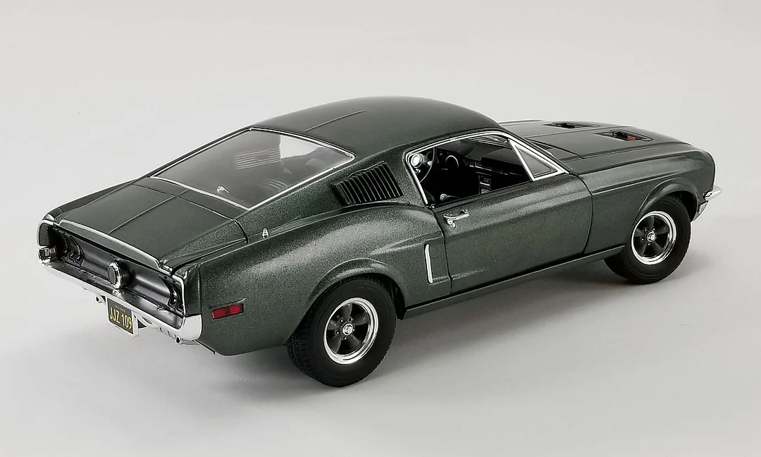 1968 Mustang GT driven in the movie Bullitt 1:18 Scale
