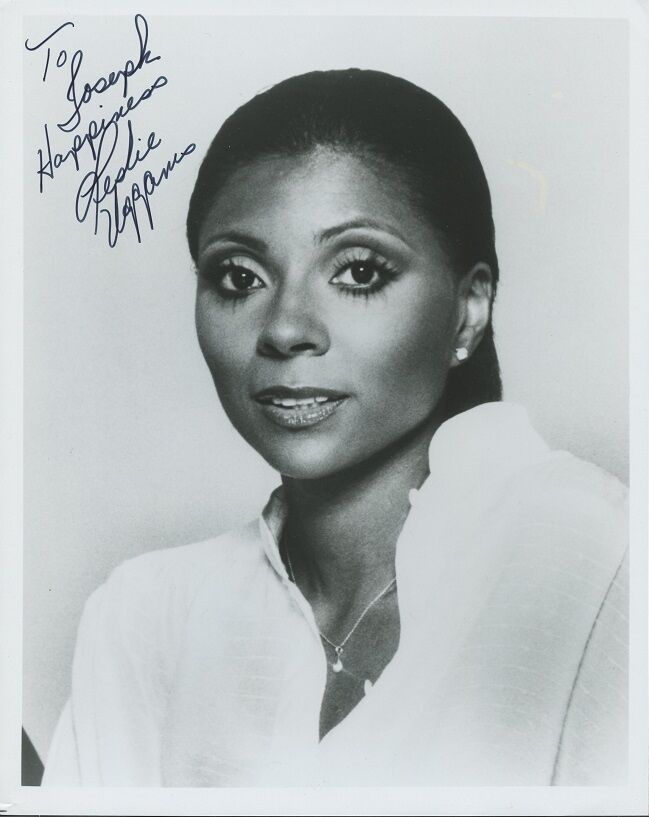 Actress & Singer LESLIE UGGAMS Signed Photo Poster painting & Letter - ROOTS