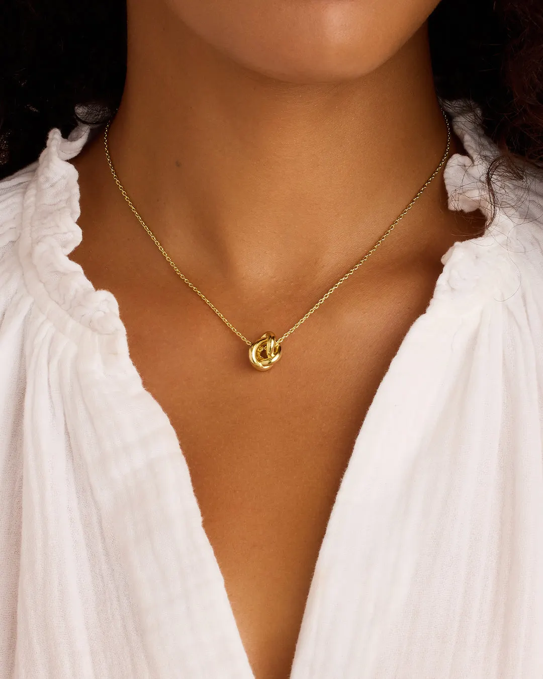 <p>WEAR IT CLOSE</p>