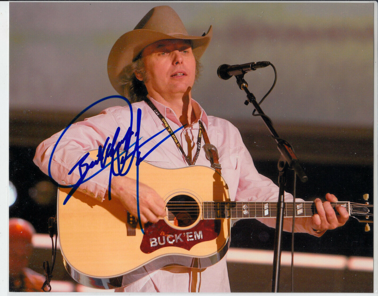 Dwight Yoakum country superstar Autograph Signed 8x10