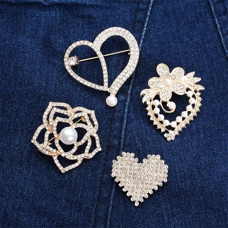 Elegant Sweet Shiny Heart Shape Flower Alloy Inlay Rhinestones Pearl Women’s Brooches