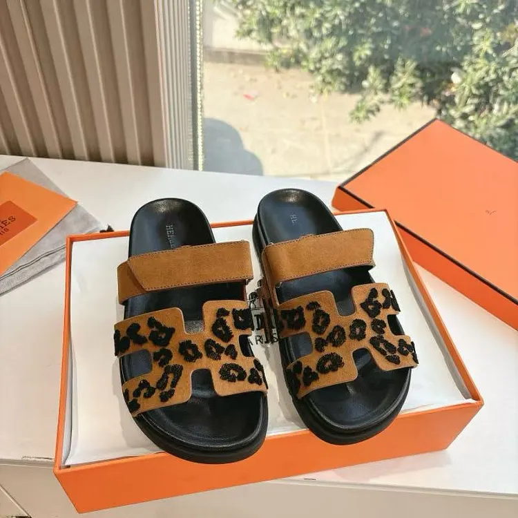Round Toe Slip On Mules Slippers Leopard Print Suede Elegant Dress Shoes Luxury Designer Sandalias De Mujer Verano