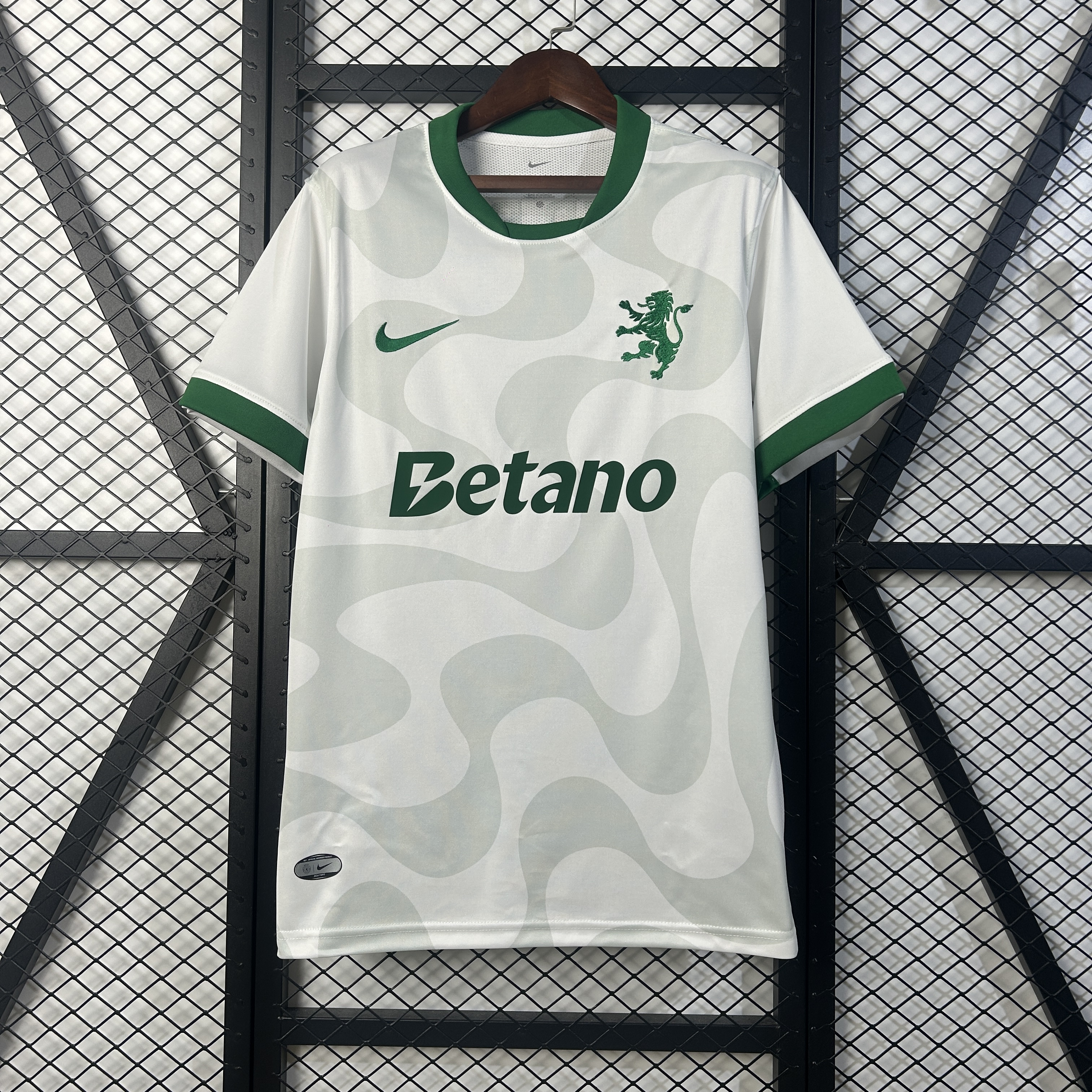 25/26 Lisbon Away Football Shirt 1:1 Thai Quality