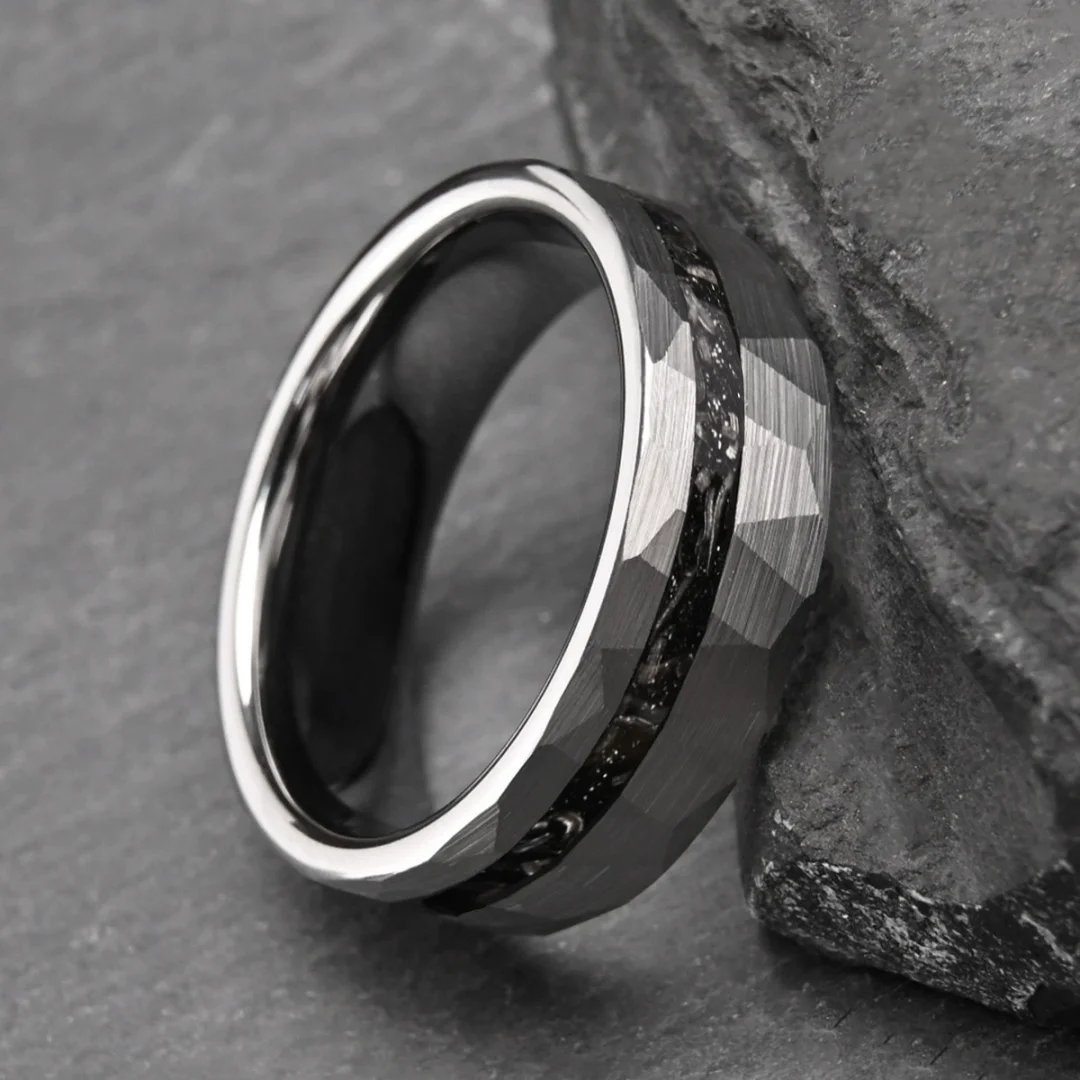 8MM Flat Hammered Tungsten Carbide Rings Sliver Fragments of Meteorite Tungsten Wedding Bands