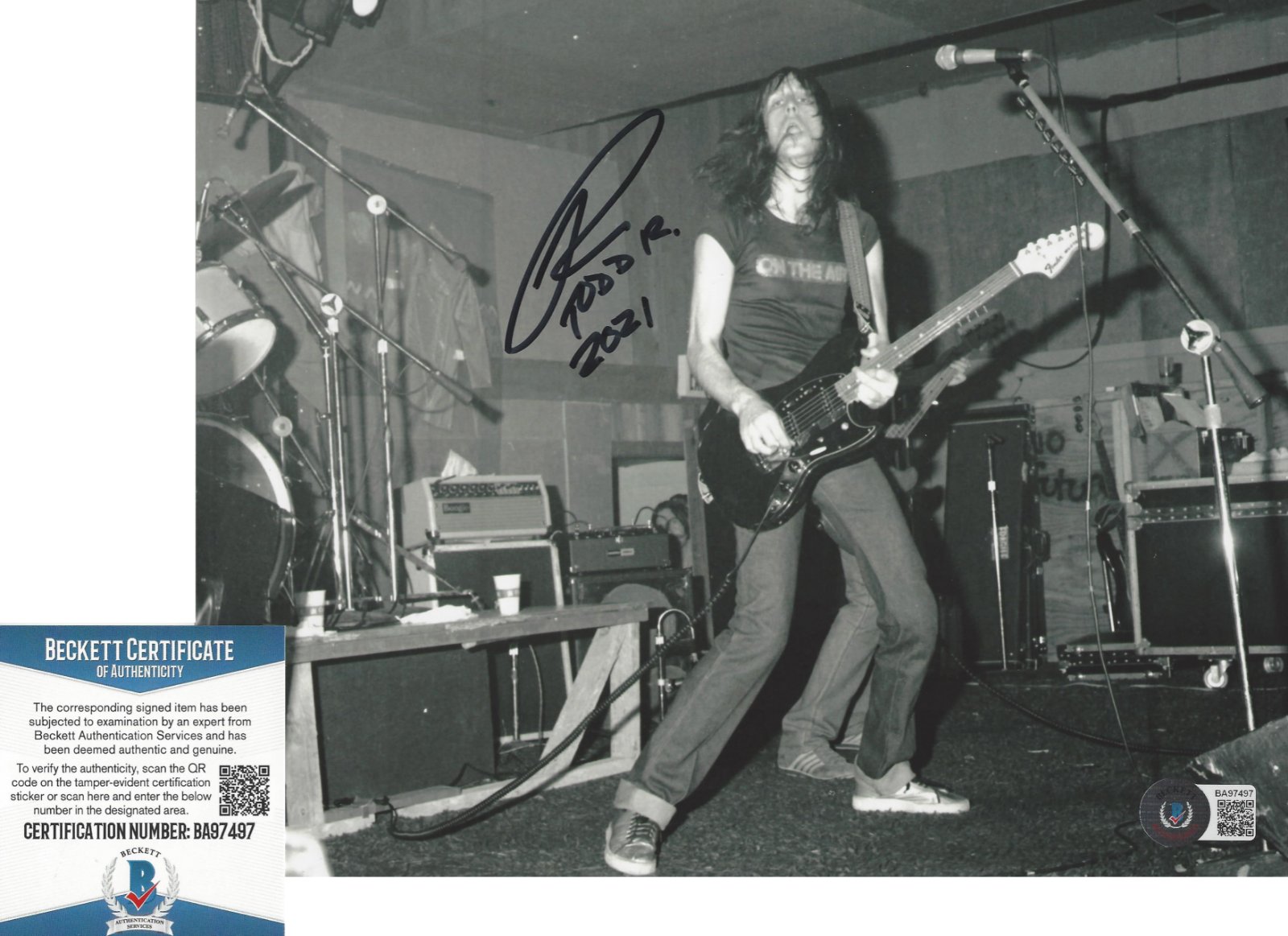 SINGER TODD RUNDGREN SIGNED 8x10 Photo Poster painting 2 UTOPIA GUITARIST PROOF BECKETT BAS COA