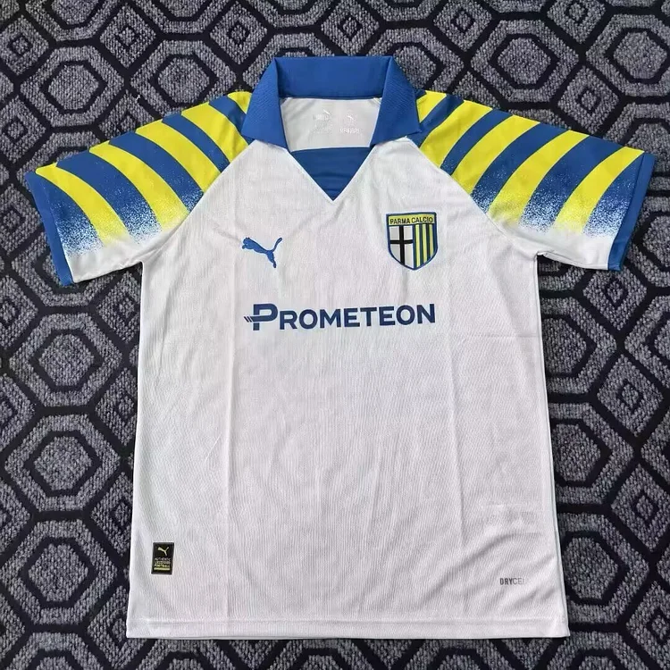 25/26 Parma second away fans version