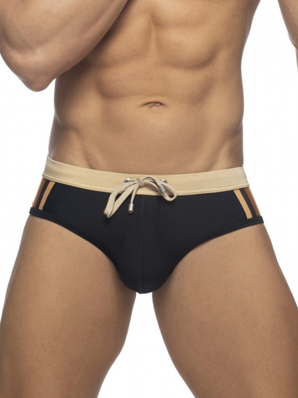 Colorblocked Side Stripe Triangle Trunks