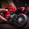 1:6 Ducati V4 dynamic ultra-light full carbon model