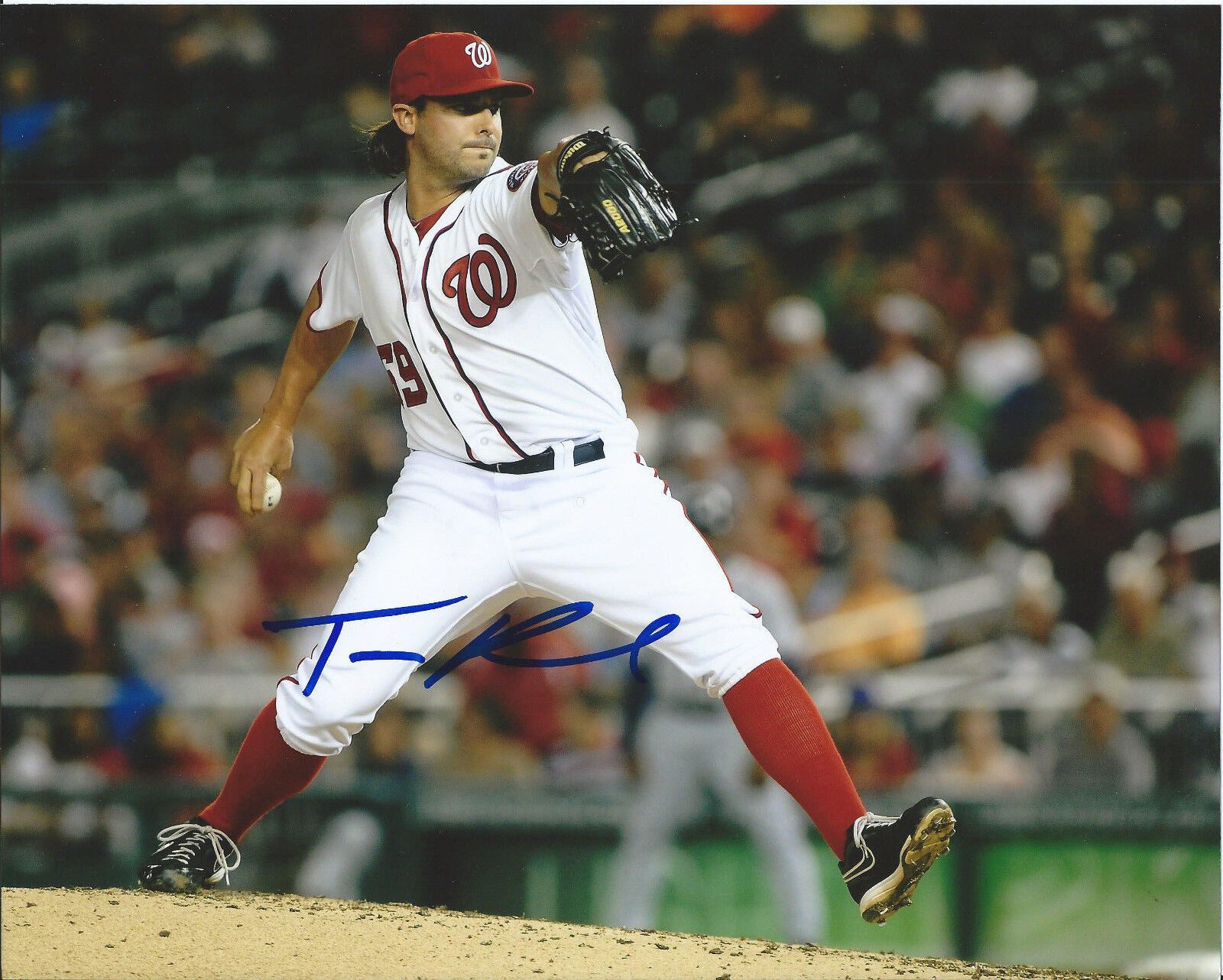 TANNER ROARK signed Autographed WASHINGTON NATIONALS 8x10 Photo Poster painting