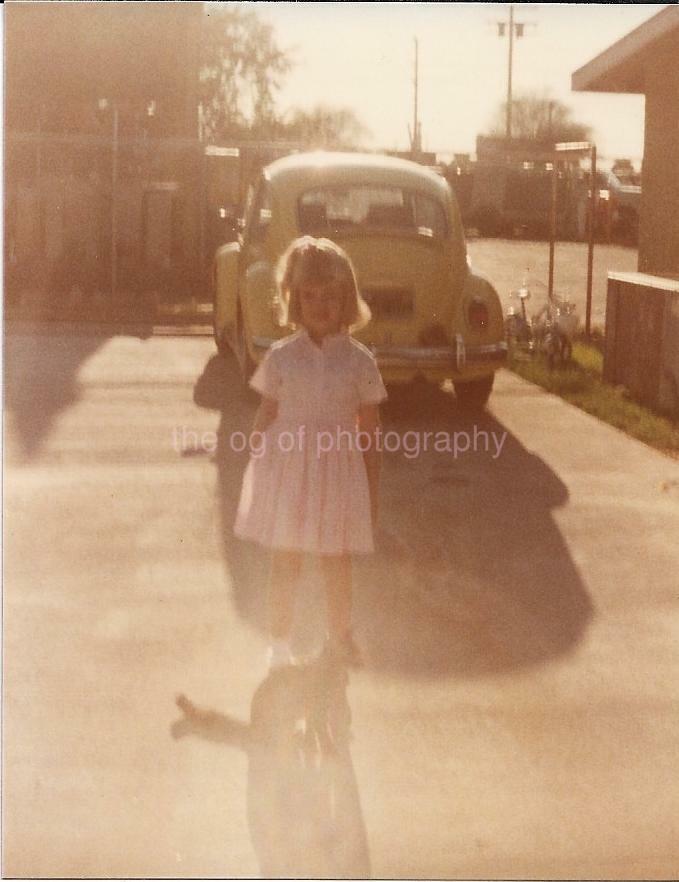 VW GIRL Cat FOUND Photo Poster paintingGRAPH Color BEETLE BUG Original Snapshot VINTAGE 02 30 A