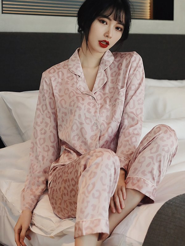Comfortable Lapel Leopard T-Shirt&Pants Pajama Set