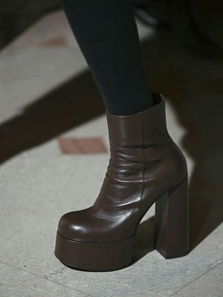 Ladies Simple Versatile Round-Toe Chunky Heel Zipper Platform Bootie
