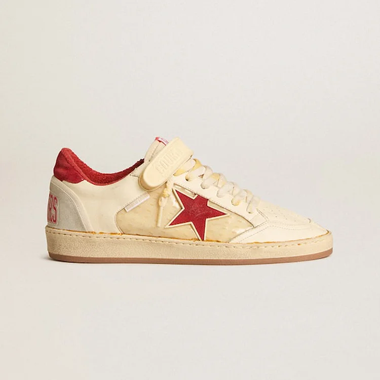 Golden Goose Ball Star Man LAB de napa y PVC con estrella y refuerzo del talón de ante rojo