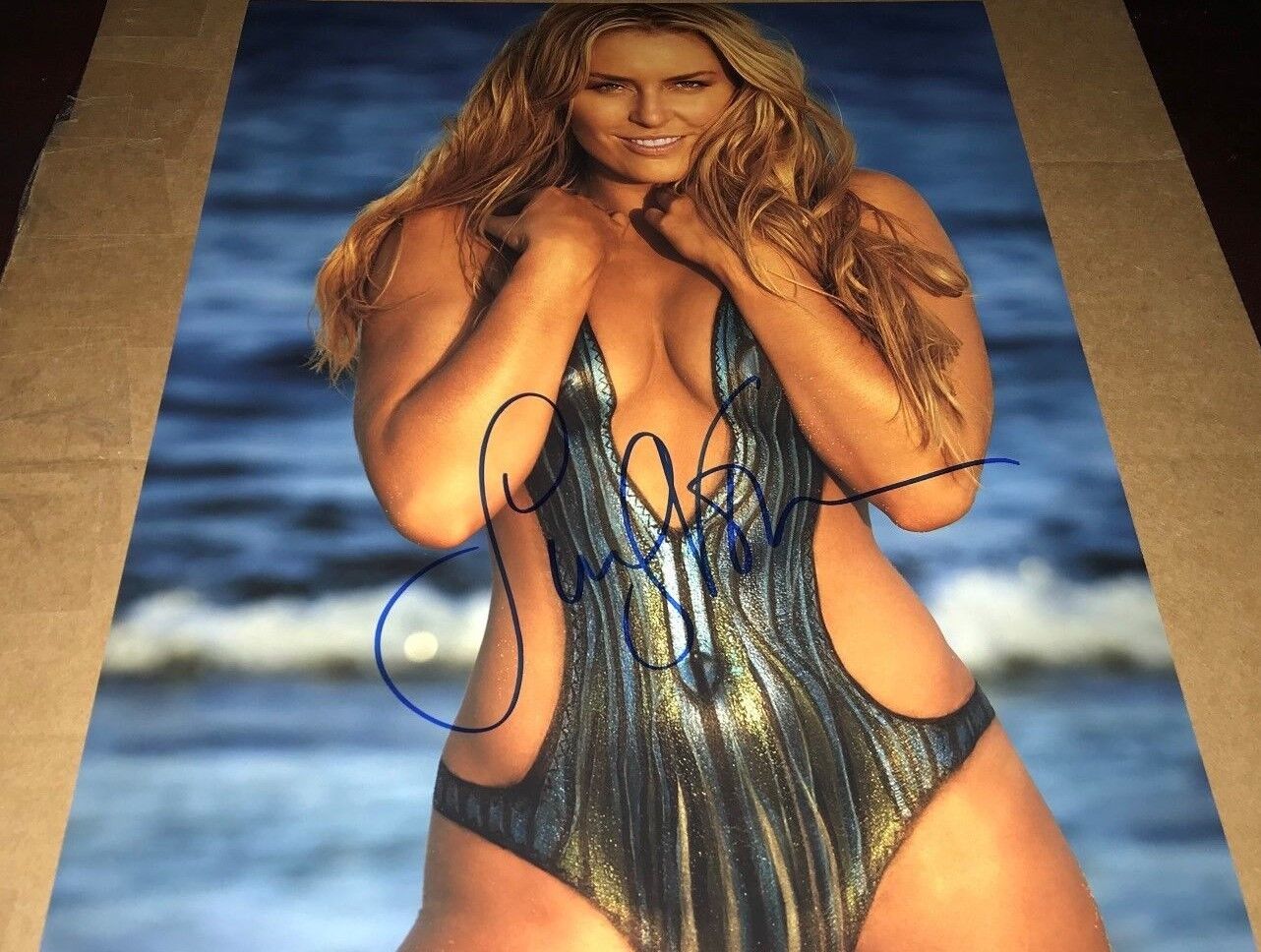 Lindsey Vonn Painted Bikini Olympic Skiing Signed 11x14 Photo Poster painting COA Proof 2