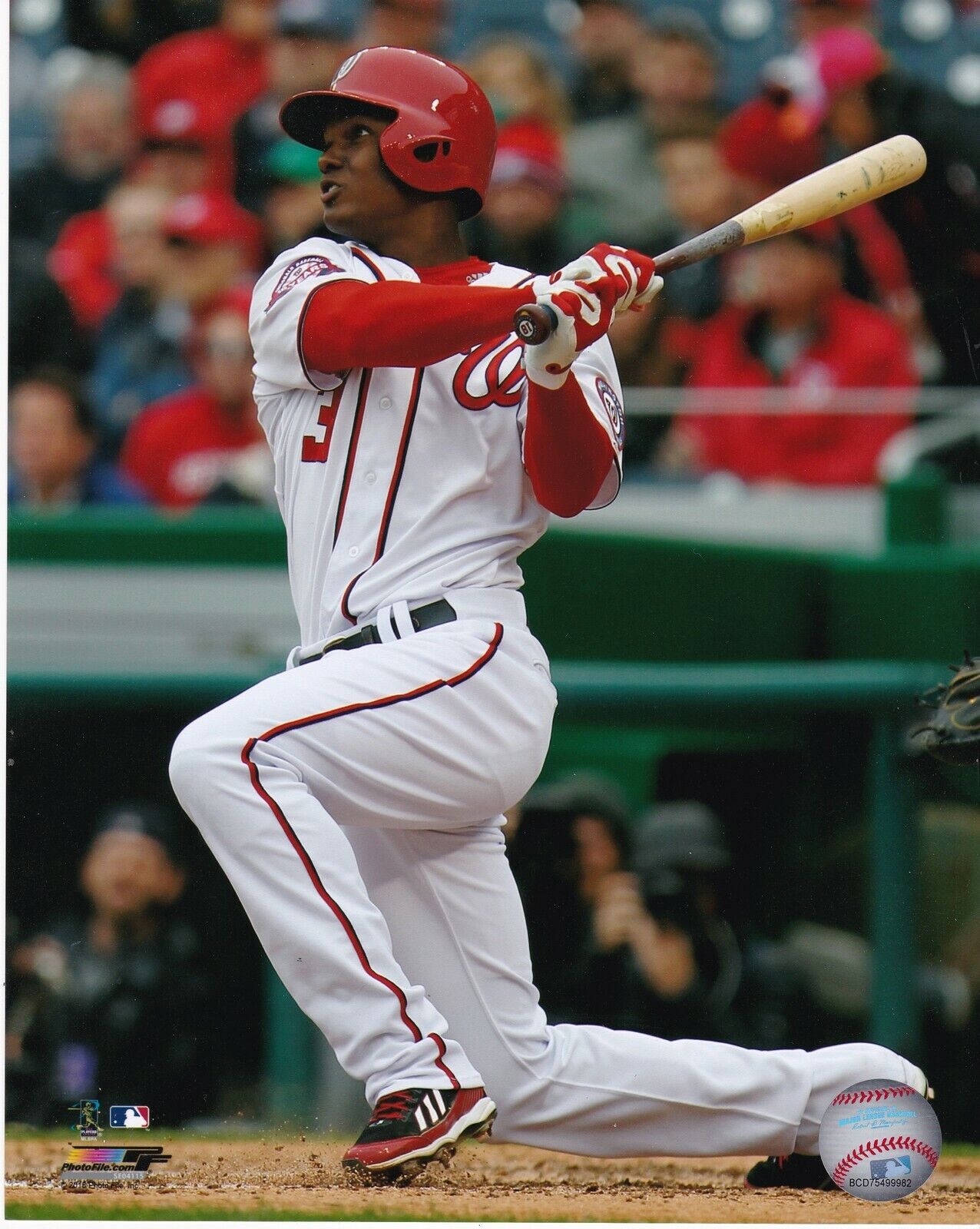 MICHAEL TAYLOR WASHINGTON NATIONALS Photo Poster paintingFILE LICENSED ACTION 8x10 Photo Poster painting