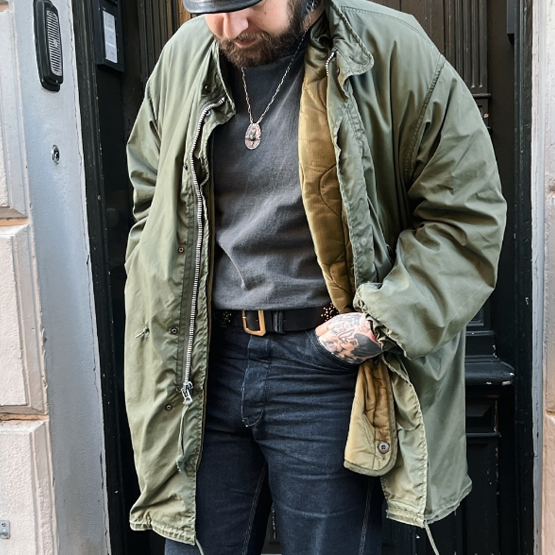 Men's Olive Green Hooded Zipper Mid-Length Windbreaker