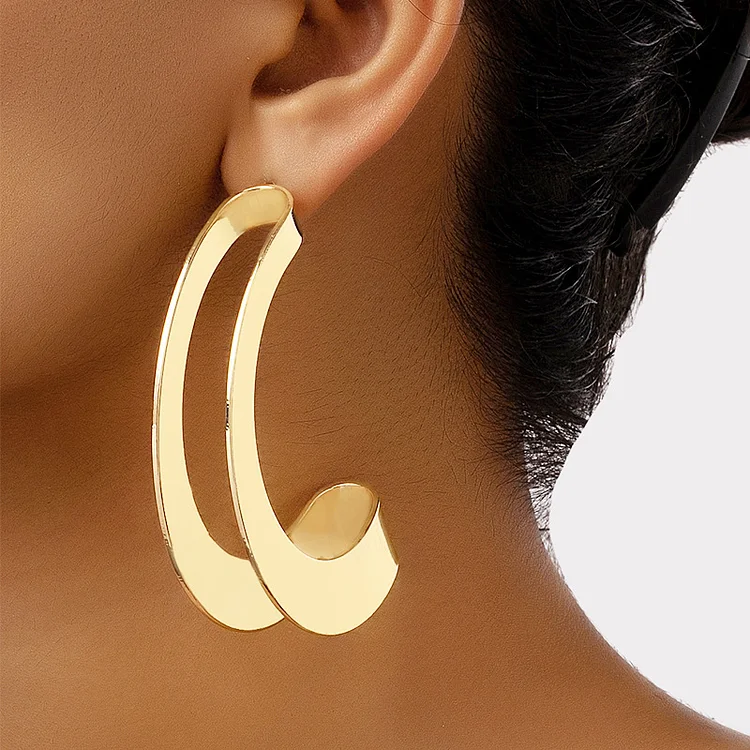 Retro Metal Geometric Round Curved Earrings