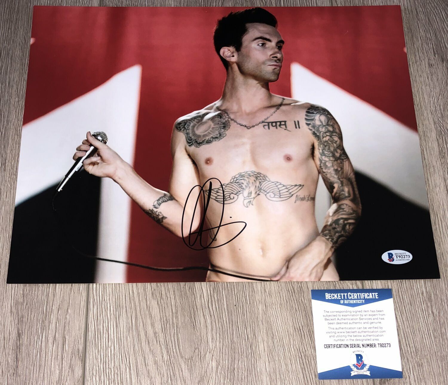 ADAM LEVINE MAROON 5 SIGNED AUTOGRAPH 11x14 Photo Poster painting w/PROOF & BECKETT BAS COA