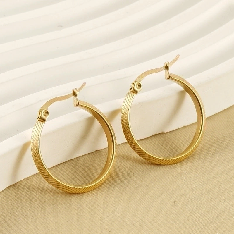 1 Pair Retro Minimalist Round Plating Stainless Steel Titanium Steel 18K Gold Plated Hoop Earrings