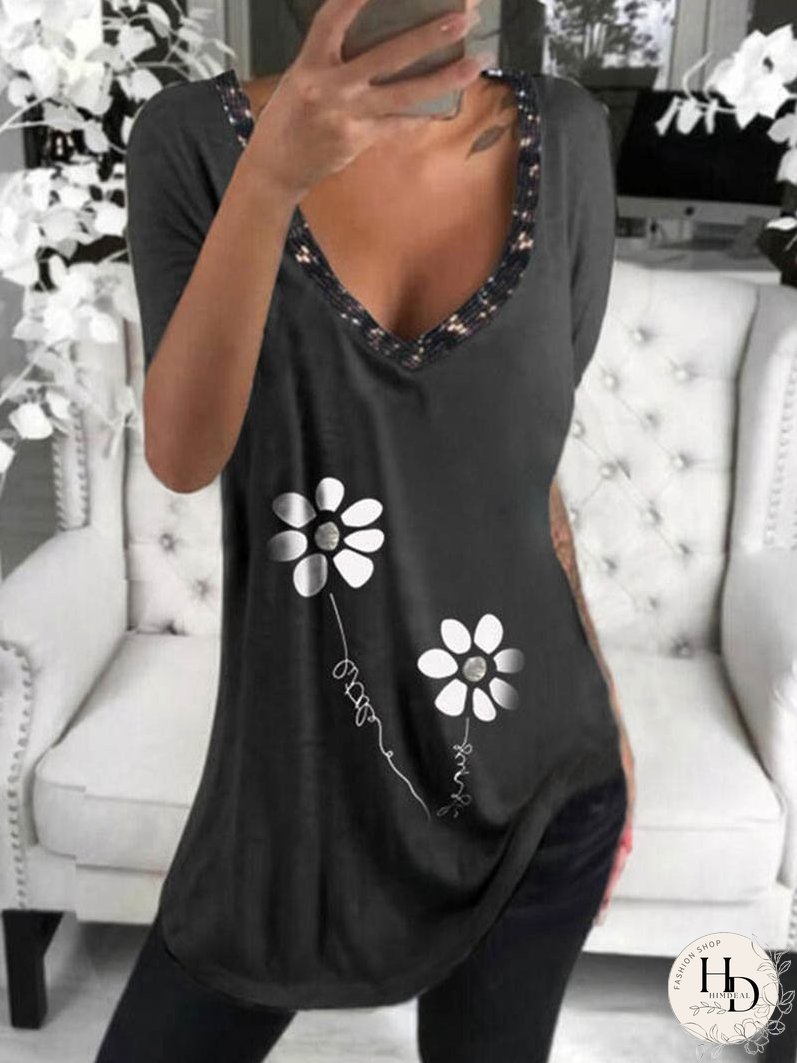 Casual V-neck Design Printed T-shirt