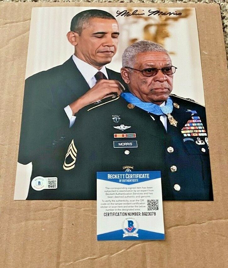 MELVIN MORRIS SIGNED MEDAL OF HONOR 8X10 Photo Poster painting BECKETT CERTIFIED BAS MILITARY