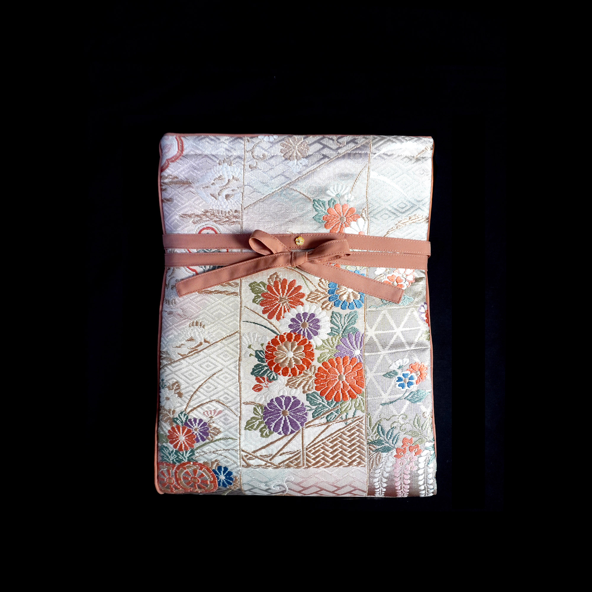 GoldenHarmony" - Premium Silk Qin Bag with Antique Brocade Fabric,  Exquisite Handcrafted Chinese Qin Cover