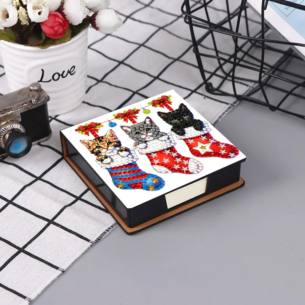 5D DIY PU Diamond Art Note Box with 160 Sheets Paper Mosaic Kit (Kitty Socks)