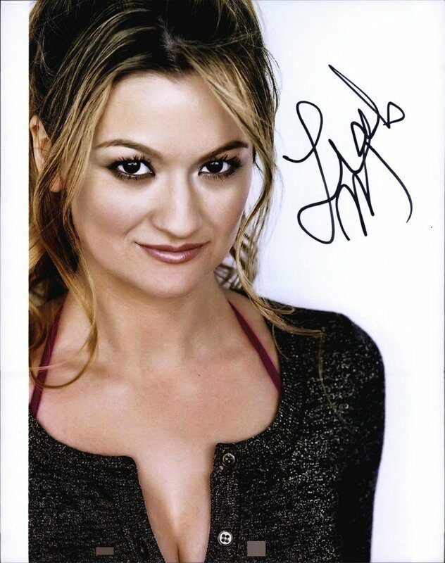 Leah McKendrick authentic signed celebrity 8x10 Photo Poster painting W/Cert Autographed D4