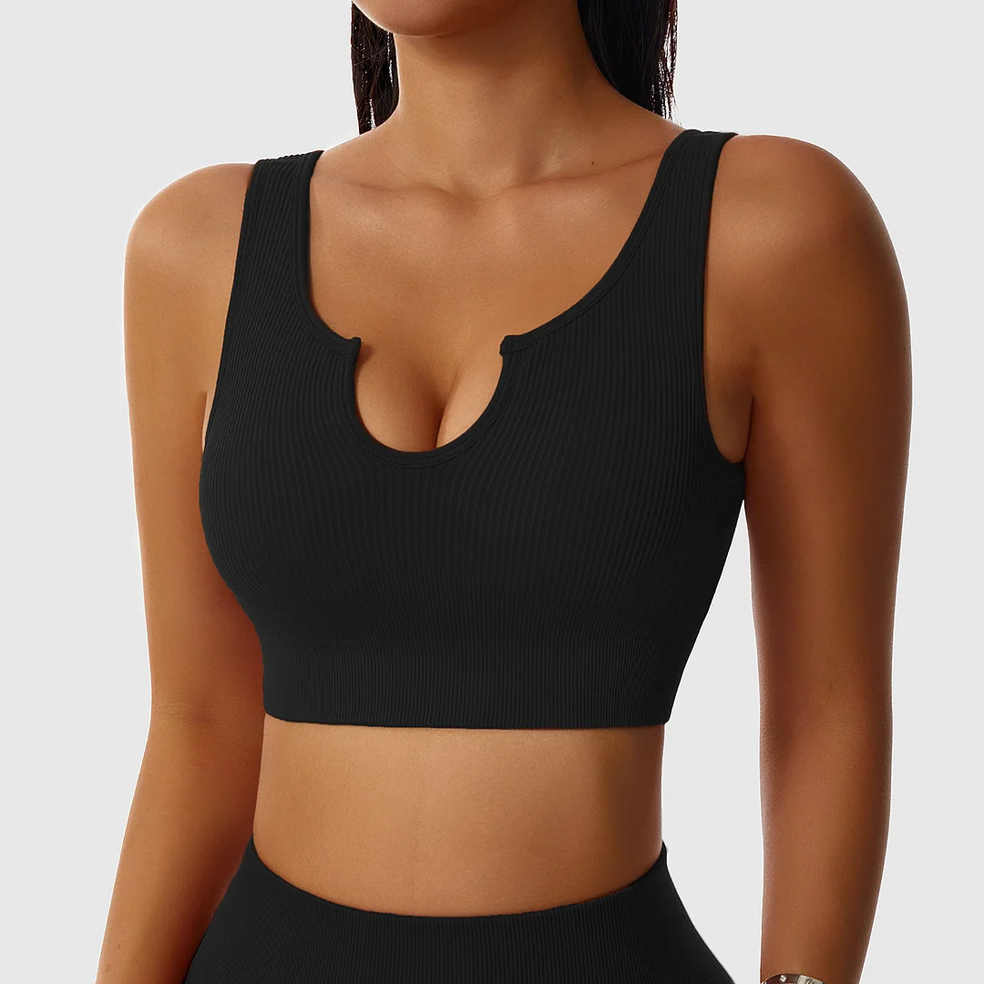 Solid color seamless sports bra
