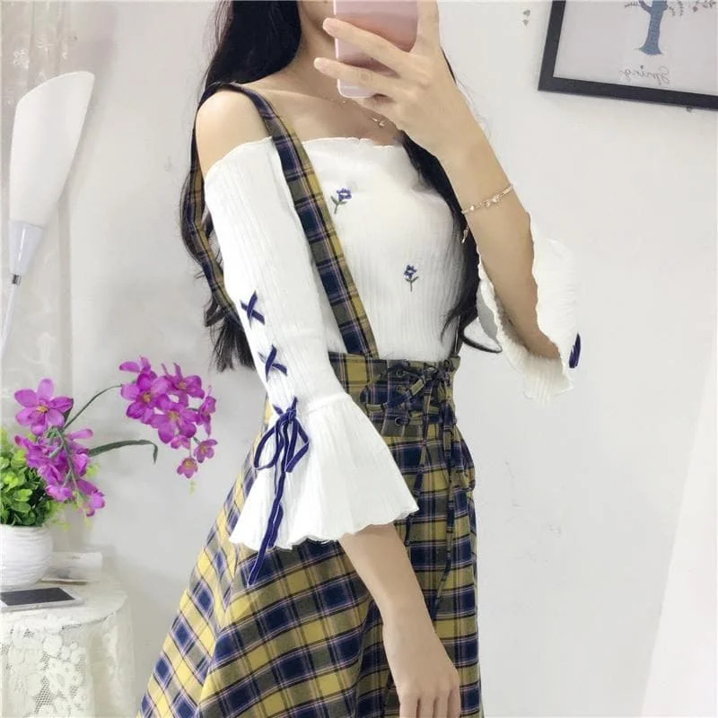 White Sweet Flower Laced Bow Off-Shoulder Sweater SP1710649R