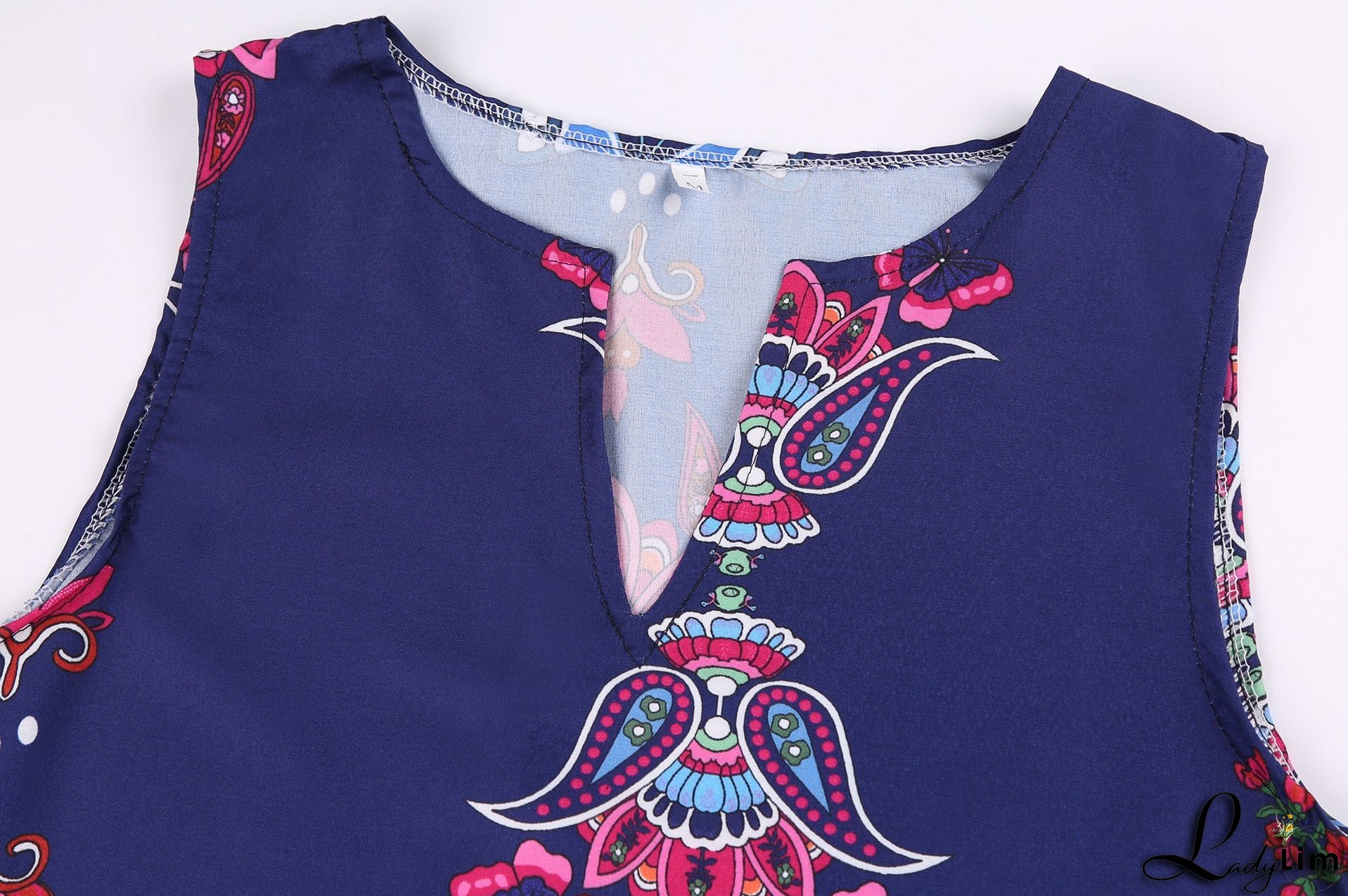 Vintage print dress V-neck sleeveless