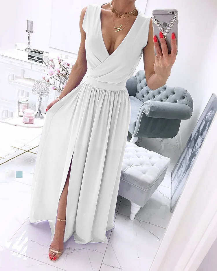 Sleeveless Solid Color V-Neck Gown Dress