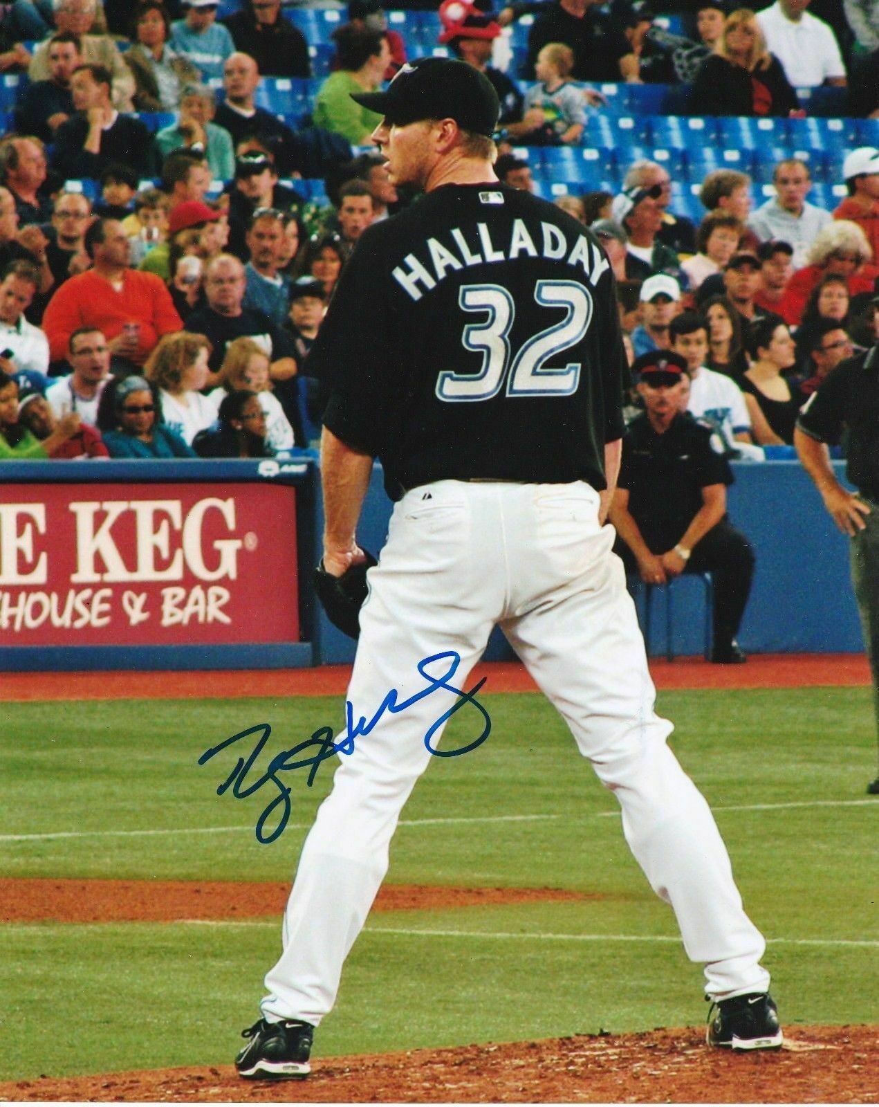 Roy Halladay Autographed Signed 8x10 Photo Poster painting ( HOF Blue Jays ) REPRINT