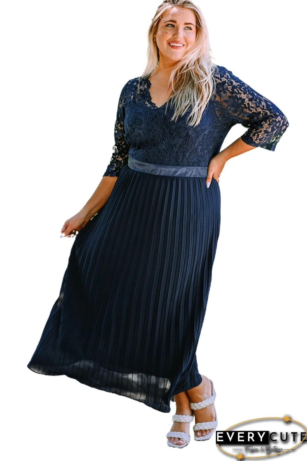 Blue Lace Scalloped V Neck 3/4 Sleeves Pleated Tulle Plus Maxi Dress