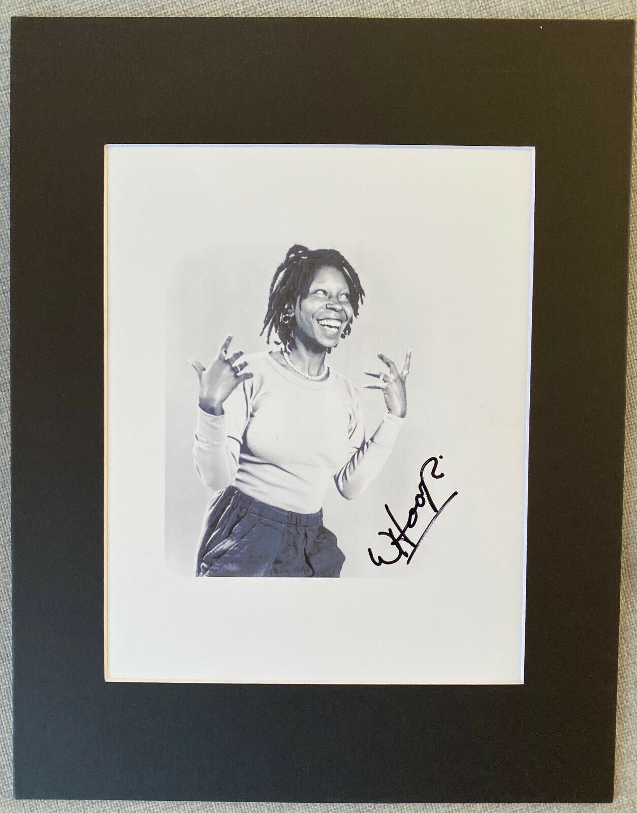 Comedian Whoopi Goldberg Signed IP Autograph Photo Poster painting Display