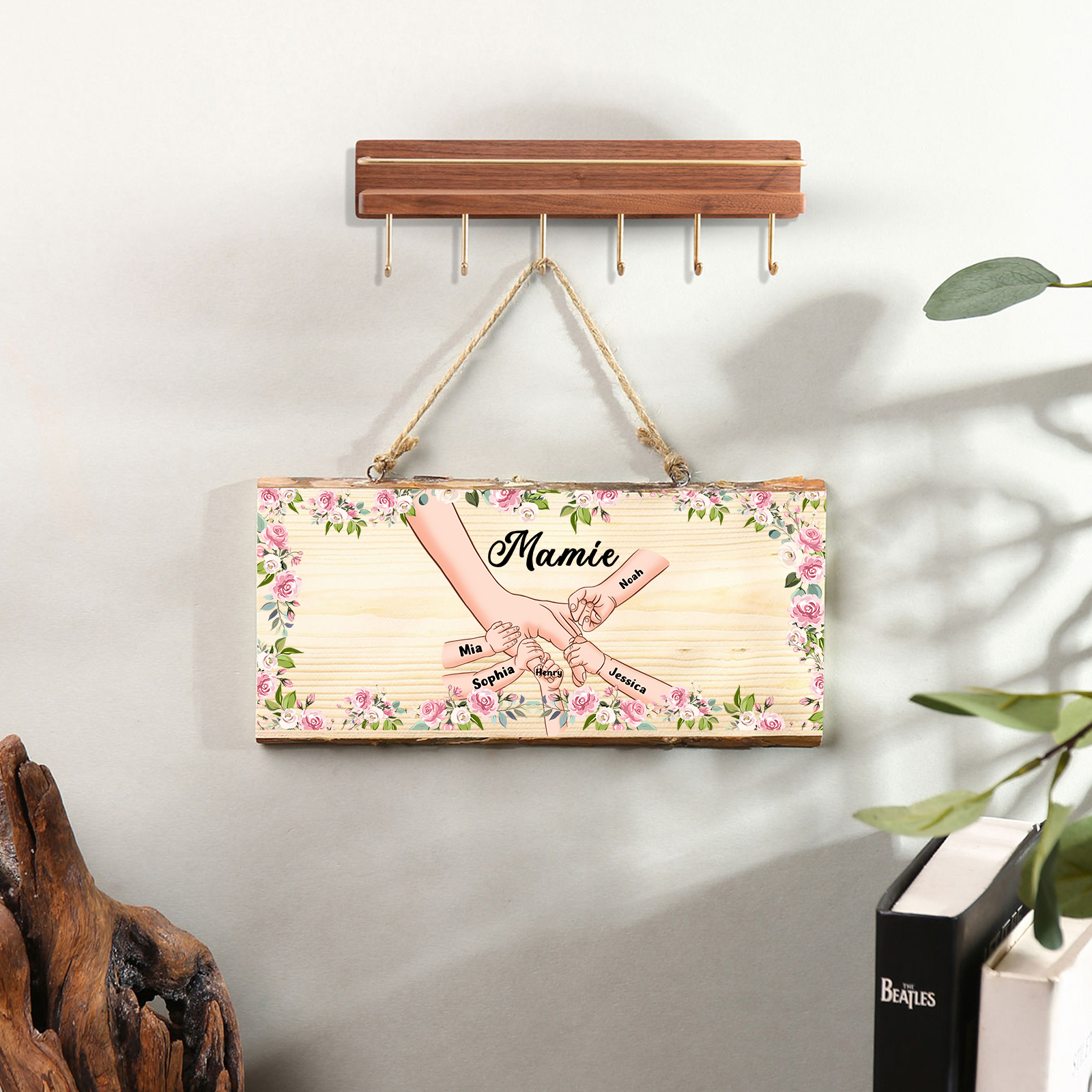 À ma Mamie - Décoration en bois la main dans la main 1-6 Prénoms Personnalisés pour Famille Peinture Décorative