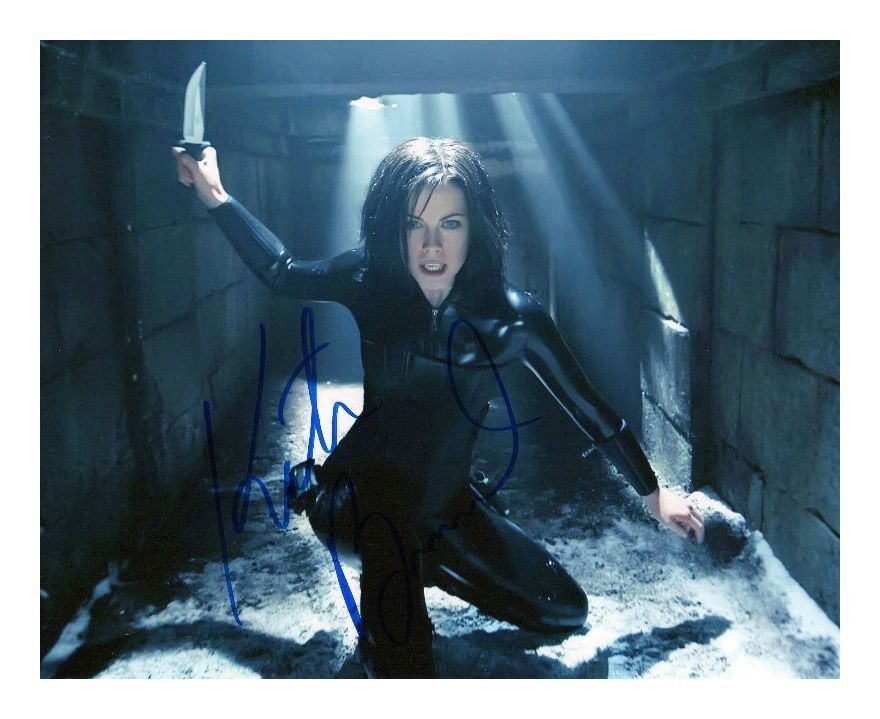 KATE BECKINSALE AUTOGRAPHED SIGNED A4 PP POSTER Photo Poster painting PRINT 27