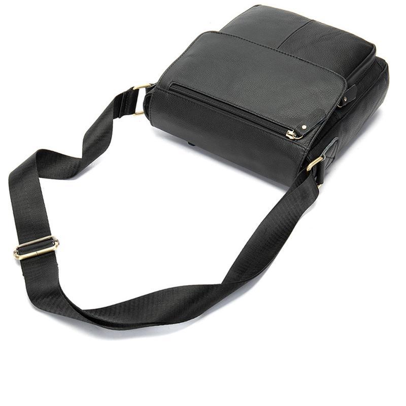 Men's Casual Vintage Style Leather Solid Color Crossbody Bag Shoulder Bag