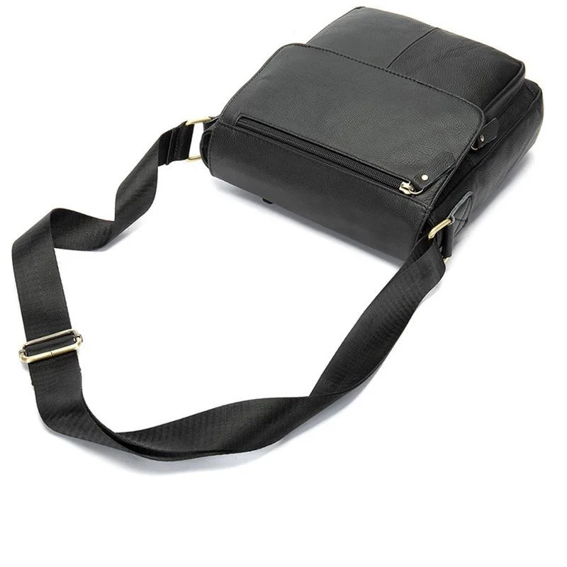 Men's Casual Vintage Style Leather Solid Color Crossbody Bag Shoulder Bag