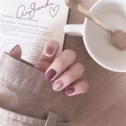 Qinice 24Pcs/Set Milkshake Diamond Lattice Wearing False Nails Tips Fall Winter Adhesive Fake Nails Removable French Press on Nail Art