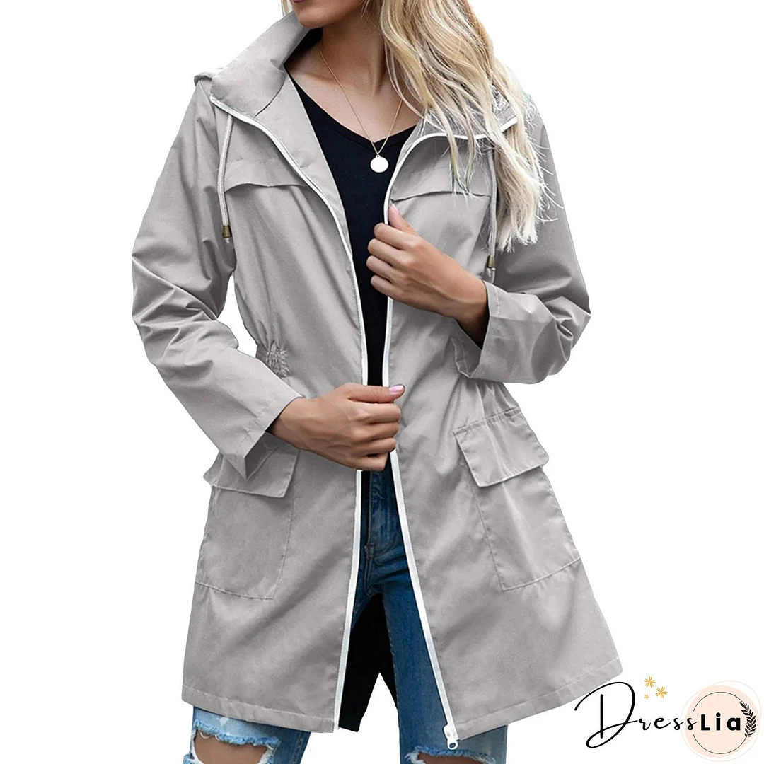 Fashionable and Minimalist winter garment