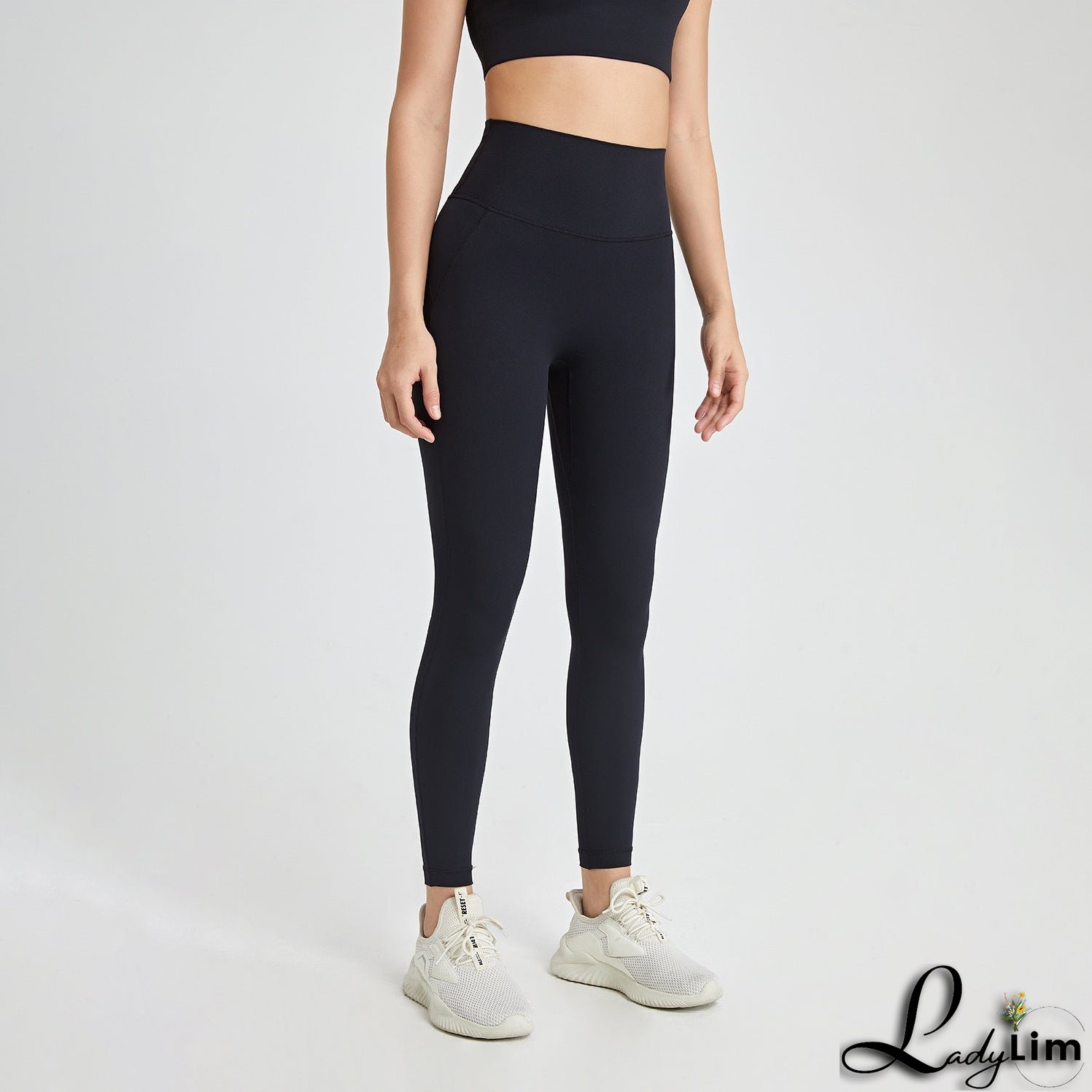 Fashionable and Effortless winter Pants