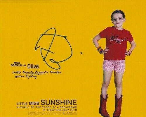 Abigail Breslin Signed - Autographed Little Miss Sunshine 8x10 inch Photo Poster painting