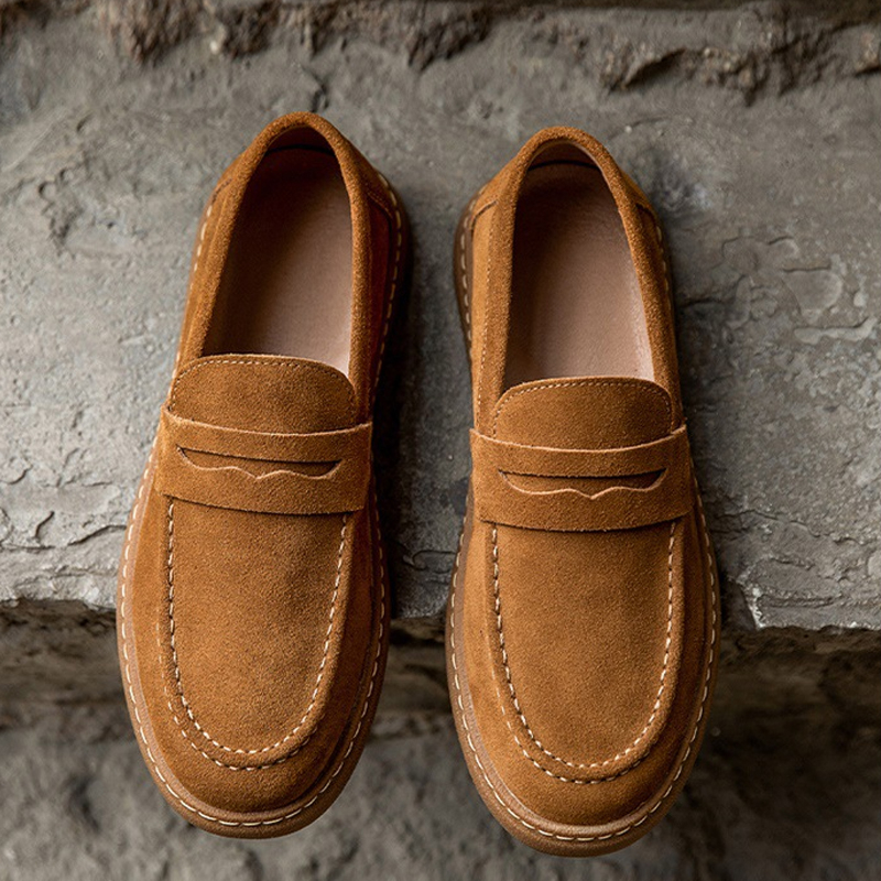 Retro Classic Leather Low Top Breathable Comfortable Casual Shoes