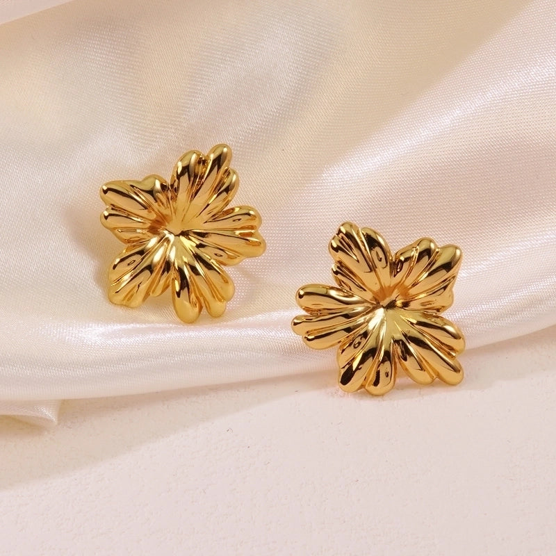 1 Pair Exaggerated Pastoral Streetwear Flower 304 Stainless Steel Imitation Gold  Ear Studs