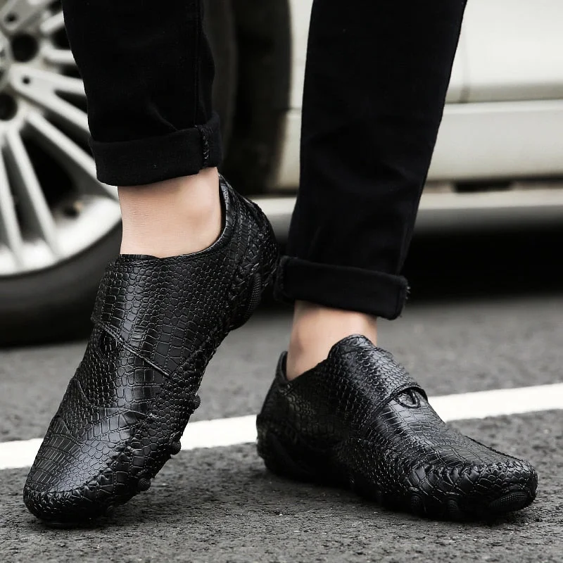 genuine Leather Men Moccasins slip on Soft Casual Loafers handmade Leisure shoes Breathable flats Comfortable for men shoes