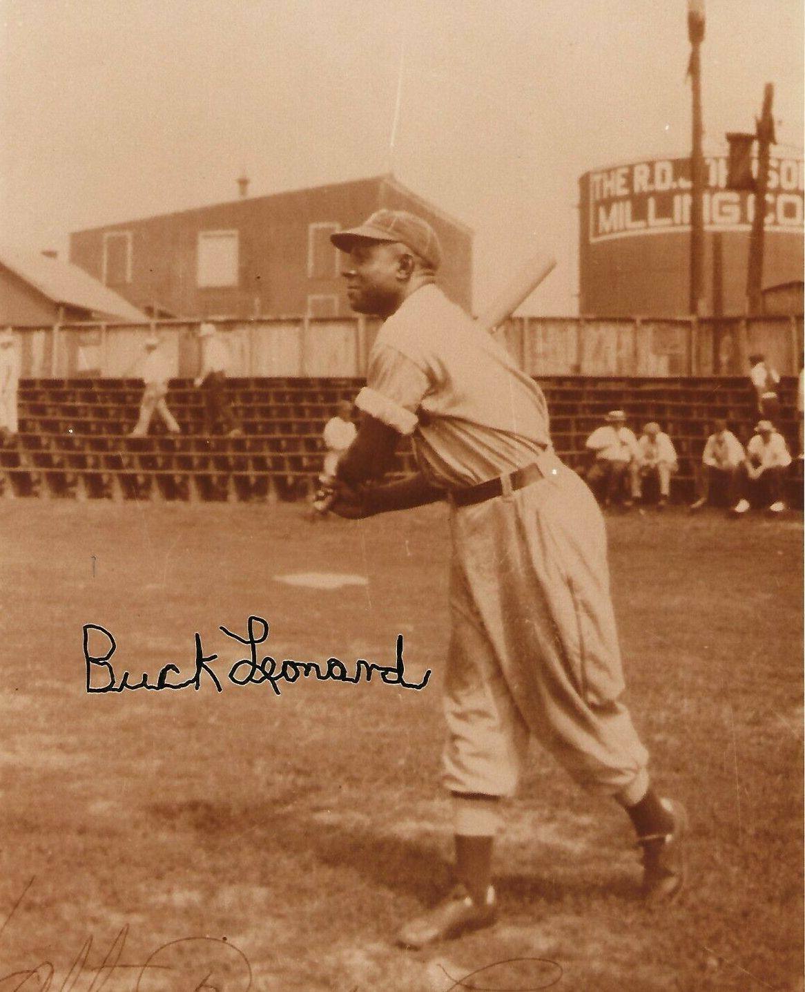 8x10 Photo Poster painting Picture HAND Autographed Signed: Buck Leonard, 1971 Baseball HOF